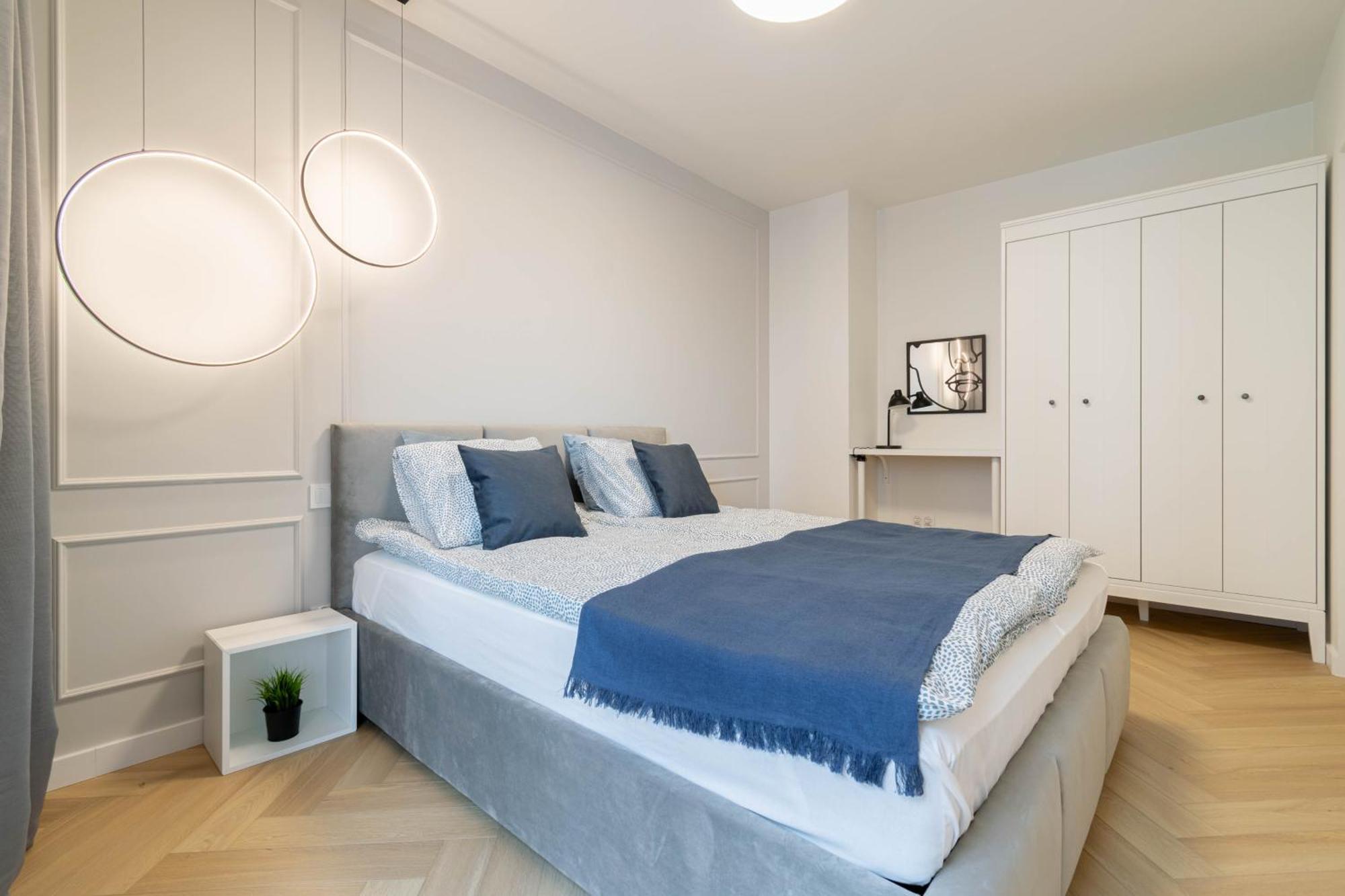 Blue Apartment Ceglana - Free Parking - Self Check-In كاتوفيتسه المظهر الخارجي الصورة