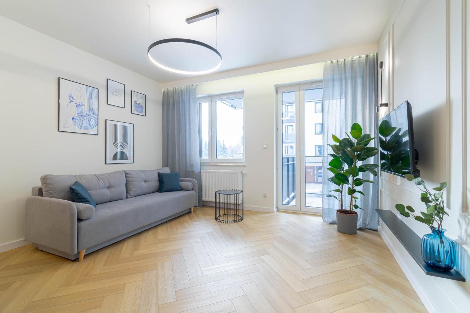 Blue Apartment Ceglana - Free Parking - Self Check-In كاتوفيتسه المظهر الخارجي الصورة